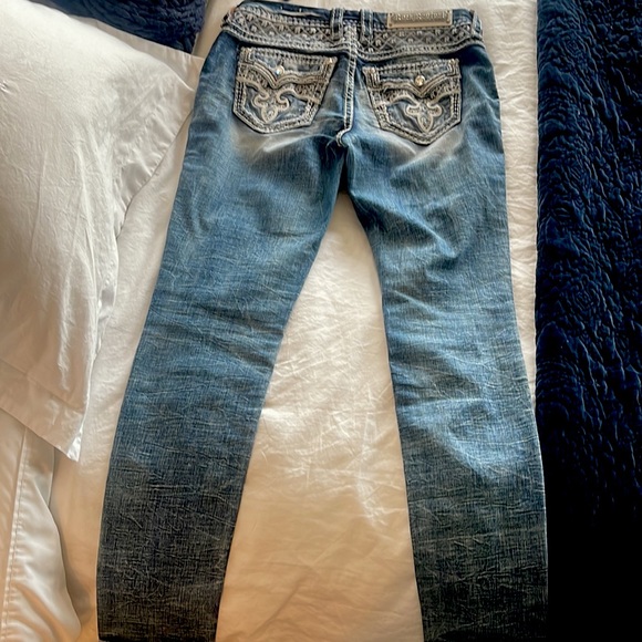 Rock Revival jeans, size 28, stretchy, faded with tears, in perfect condition! - Picture 8 of 8
